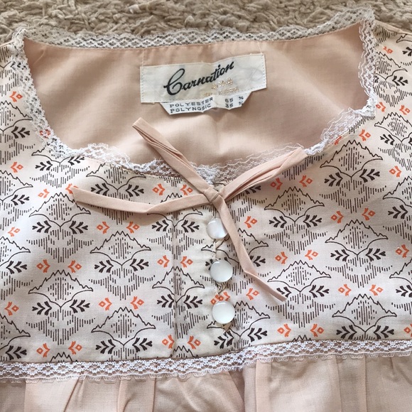 Long nightgown - Picture 2 of 7